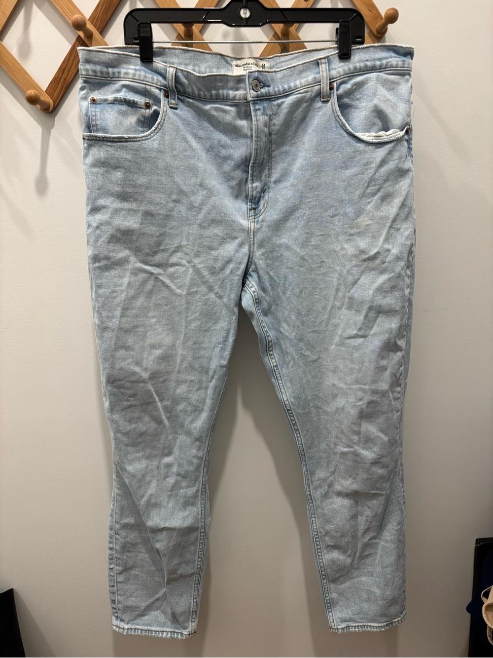 Abercrombie and Fitch women’s the skinny high rise jeans size 34/18 Long